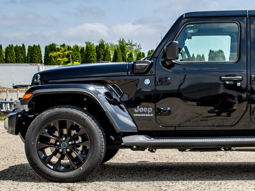 2025 Jeep Wrangler 4xe Sahara
