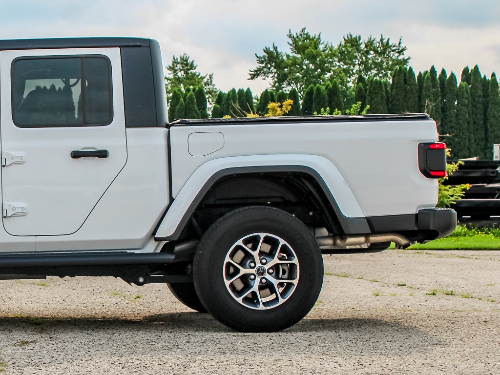 2024 Jeep Gladiator Sport S