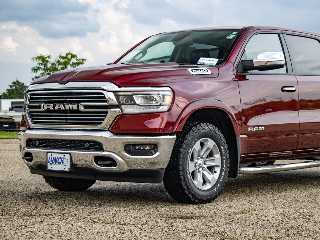 2019 RAM 1500 Laramie Crew Cab 4x4 5'7" Box