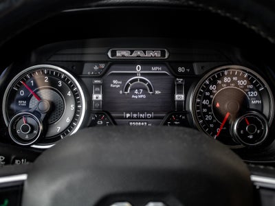 2019 RAM 1500 Laramie Crew Cab 4x4 5'7" Box