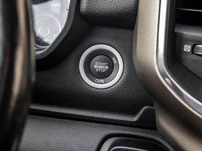 2019 RAM 1500 Laramie Crew Cab 4x4 5'7" Box
