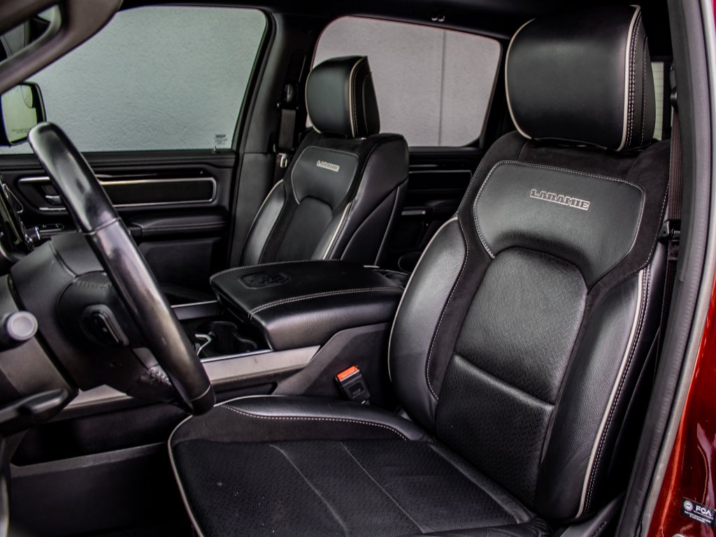 2021 RAM 1500 Laramie Crew Cab 4x4 5'7" Box