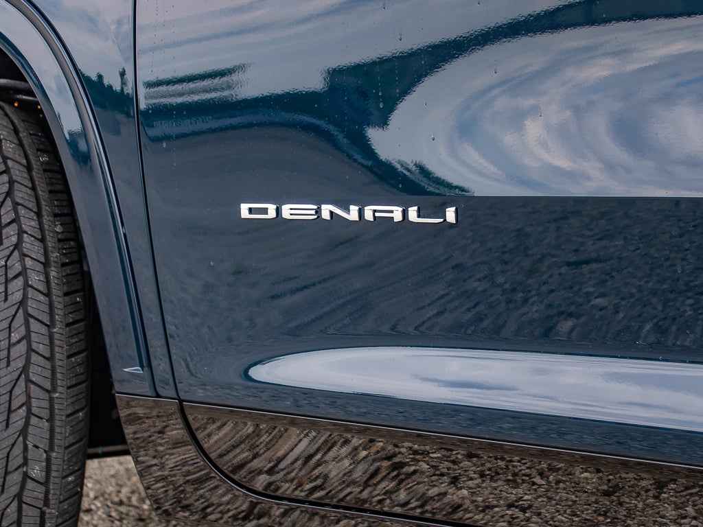 2027 GMC Acadia Denali Ultimate