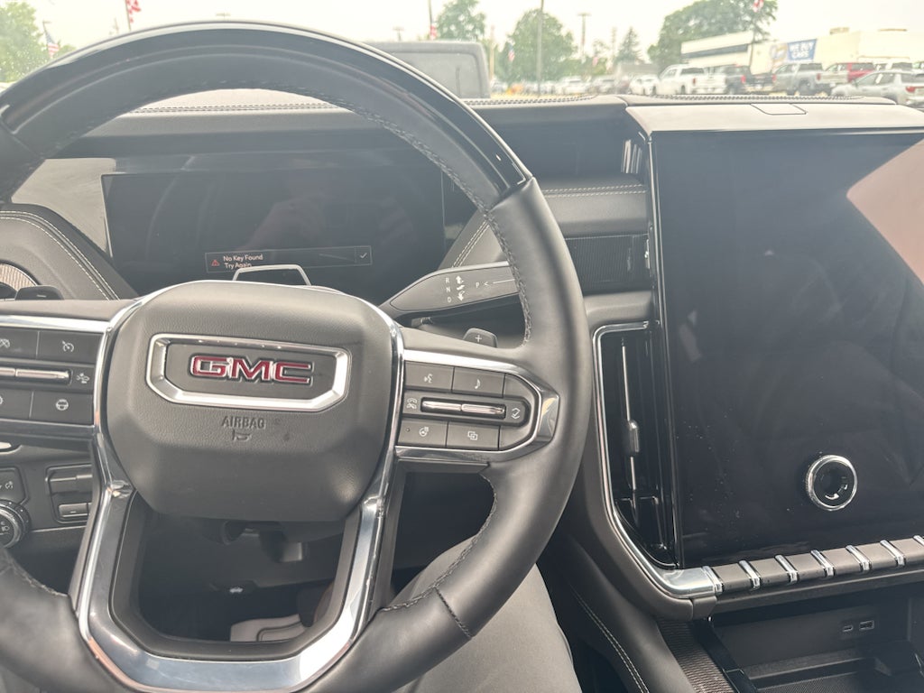 2025 GMC Yukon Elevation