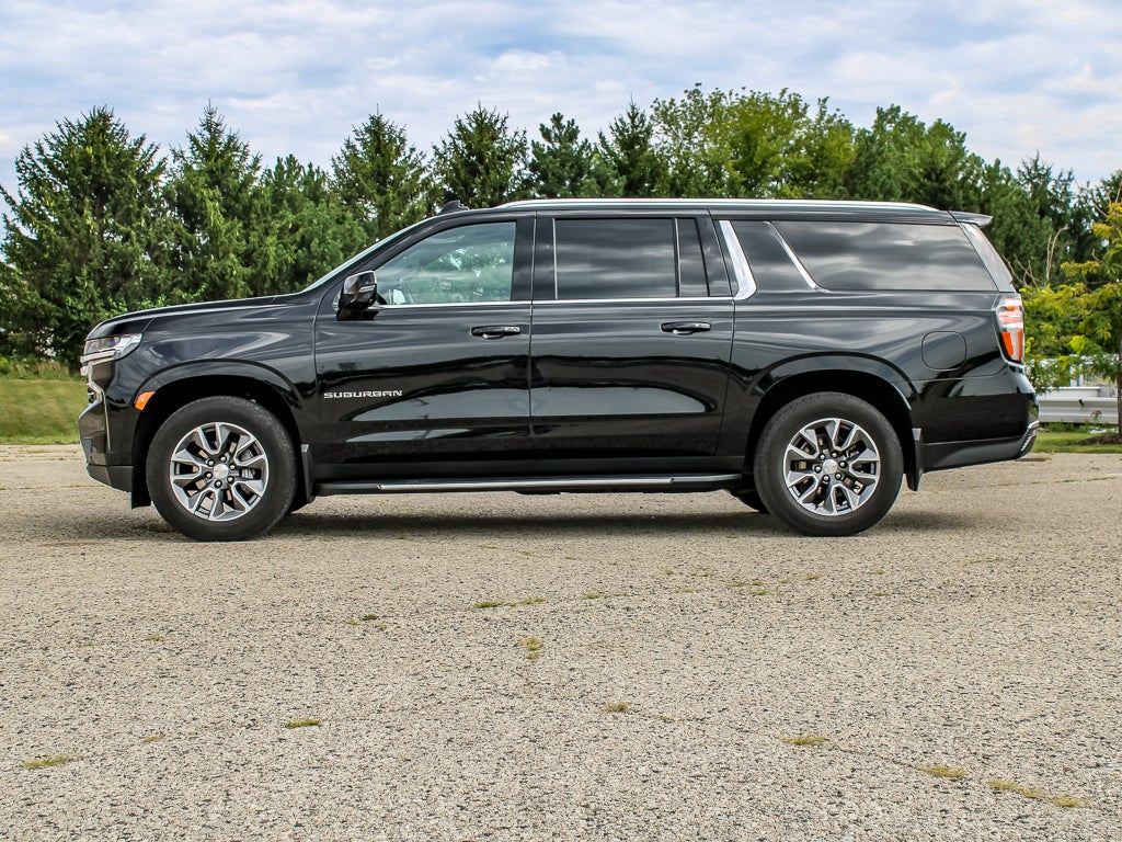 2024 Chevrolet Suburban LT