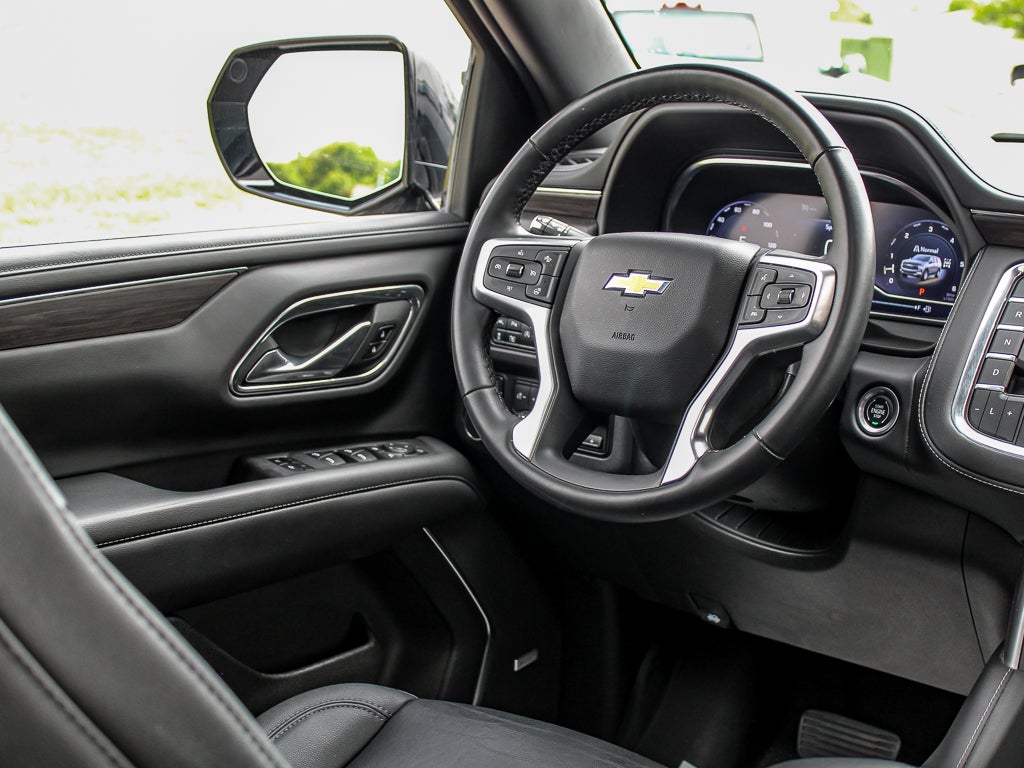 2024 Chevrolet Suburban LT
