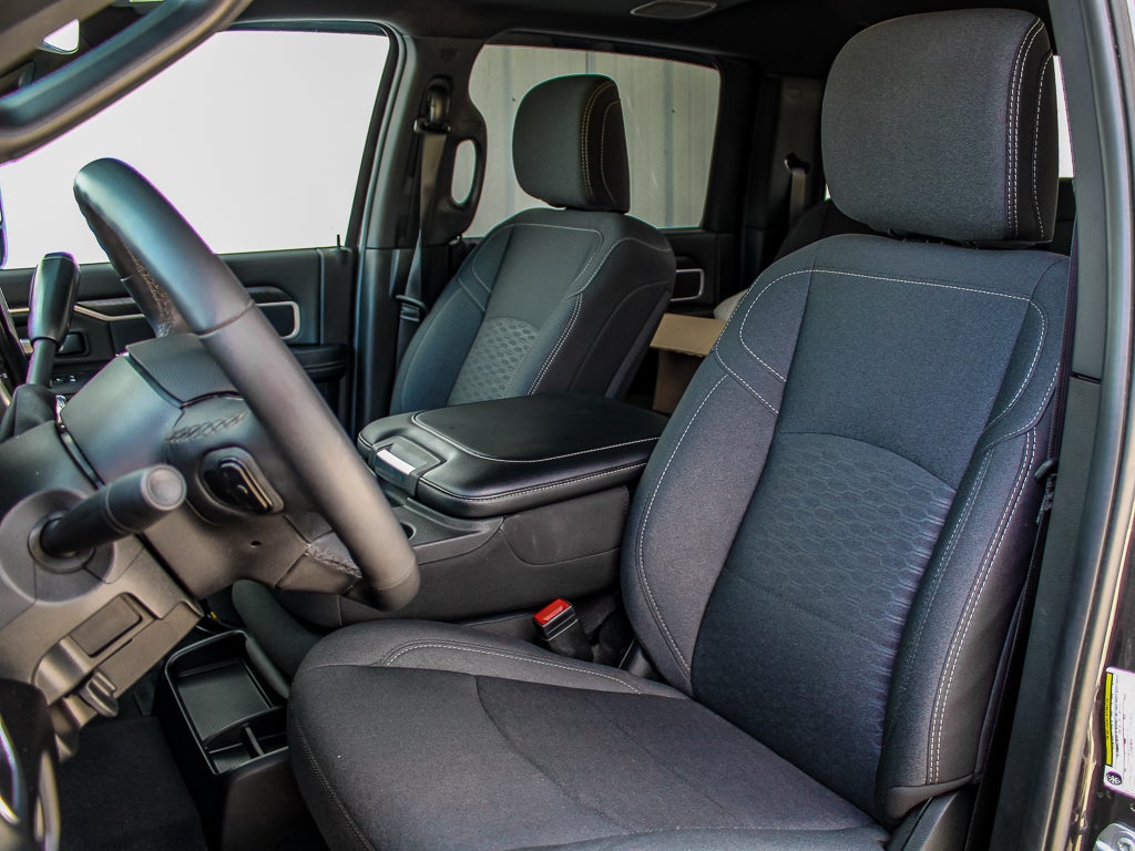 2025 RAM 3500 Big Horn Crew Cab 4x4 6'4" Box