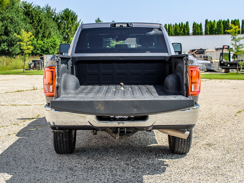 2025 RAM 3500 Big Horn Crew Cab 4x4 6'4" Box