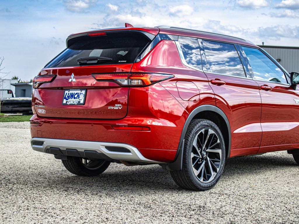 2024 Mitsubishi Outlander Plug-In Hybrid SEL