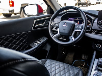 2024 Mitsubishi Outlander Plug-In Hybrid SEL