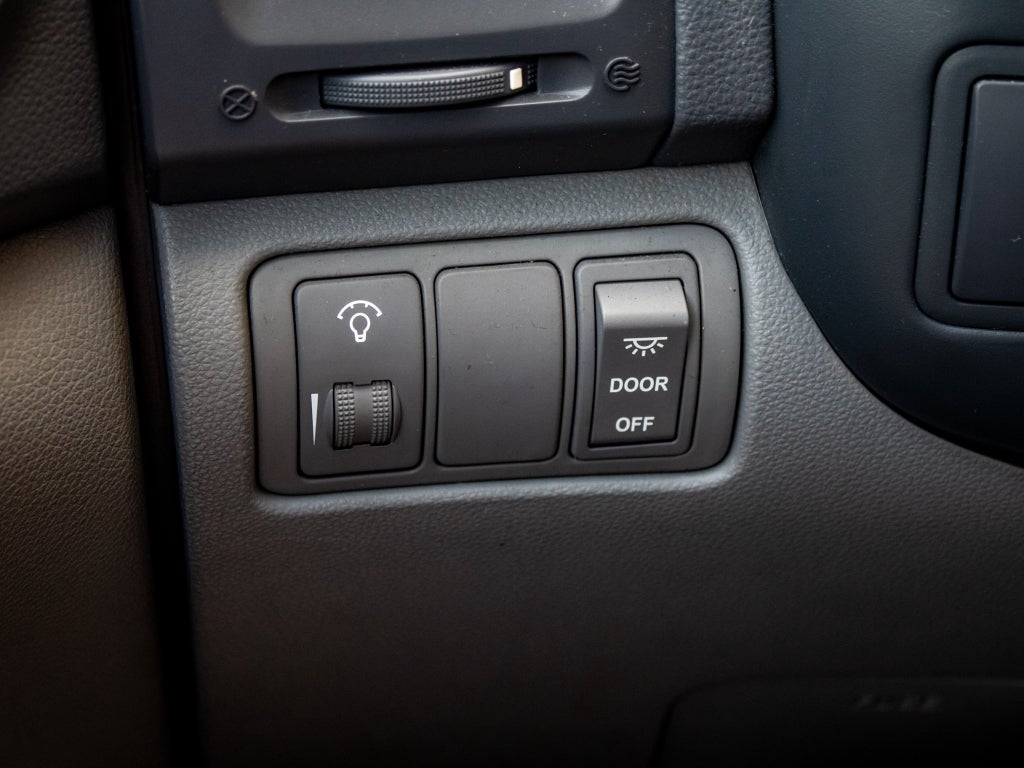 2012 Kia Sedona LX