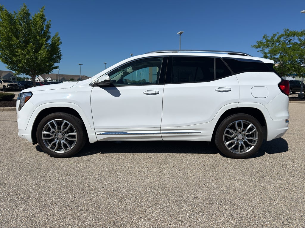 2023 GMC Terrain Denali