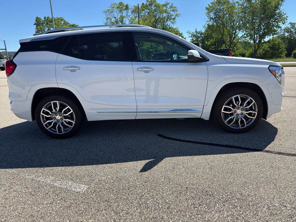2023 GMC Terrain Denali
