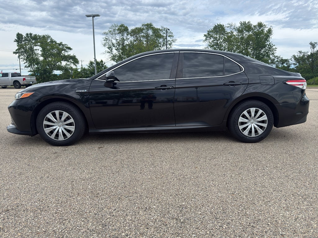 2019 Toyota Camry Hybrid LE