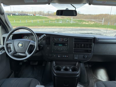 2024 Chevrolet Express Cargo 2500 WT