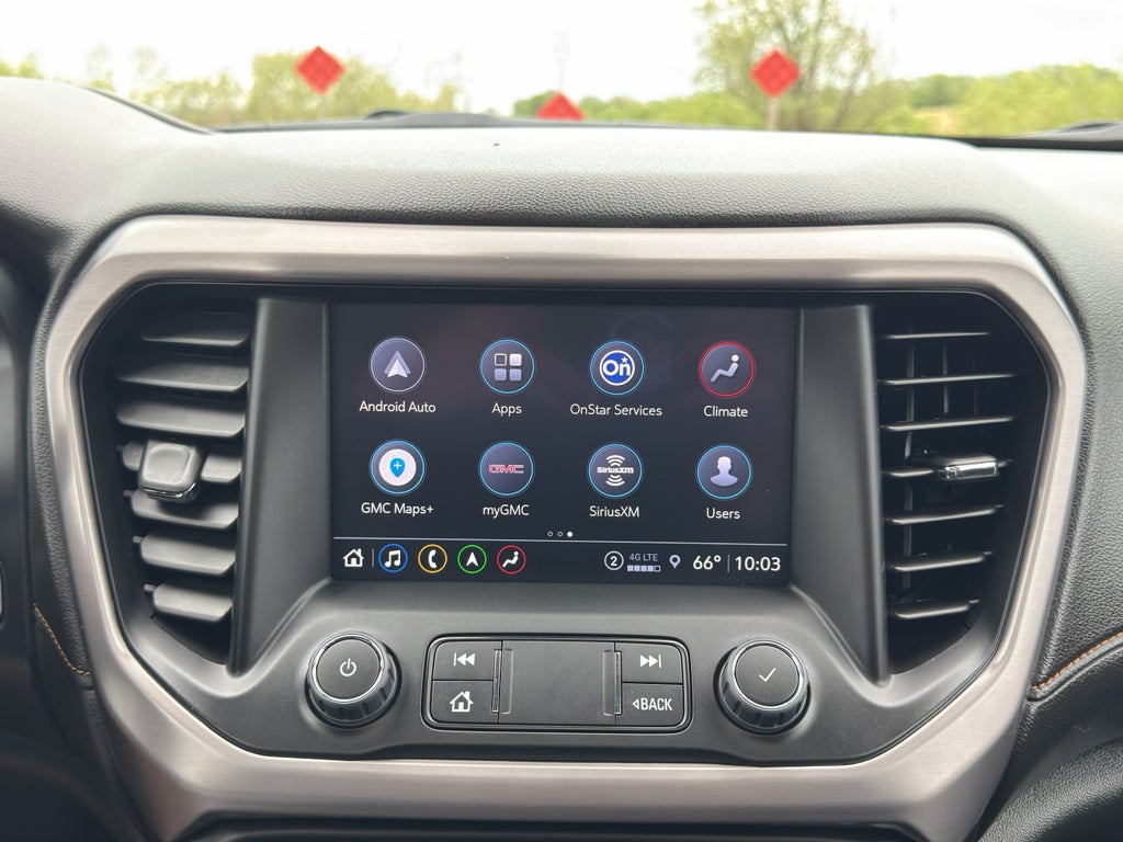 2023 GMC Acadia AT4