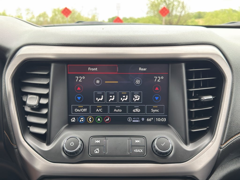 2023 GMC Acadia AT4