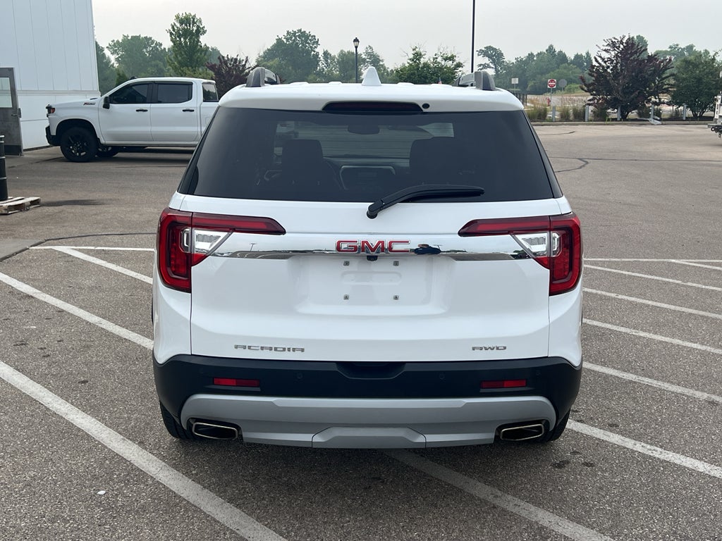 2023 GMC Acadia SLT