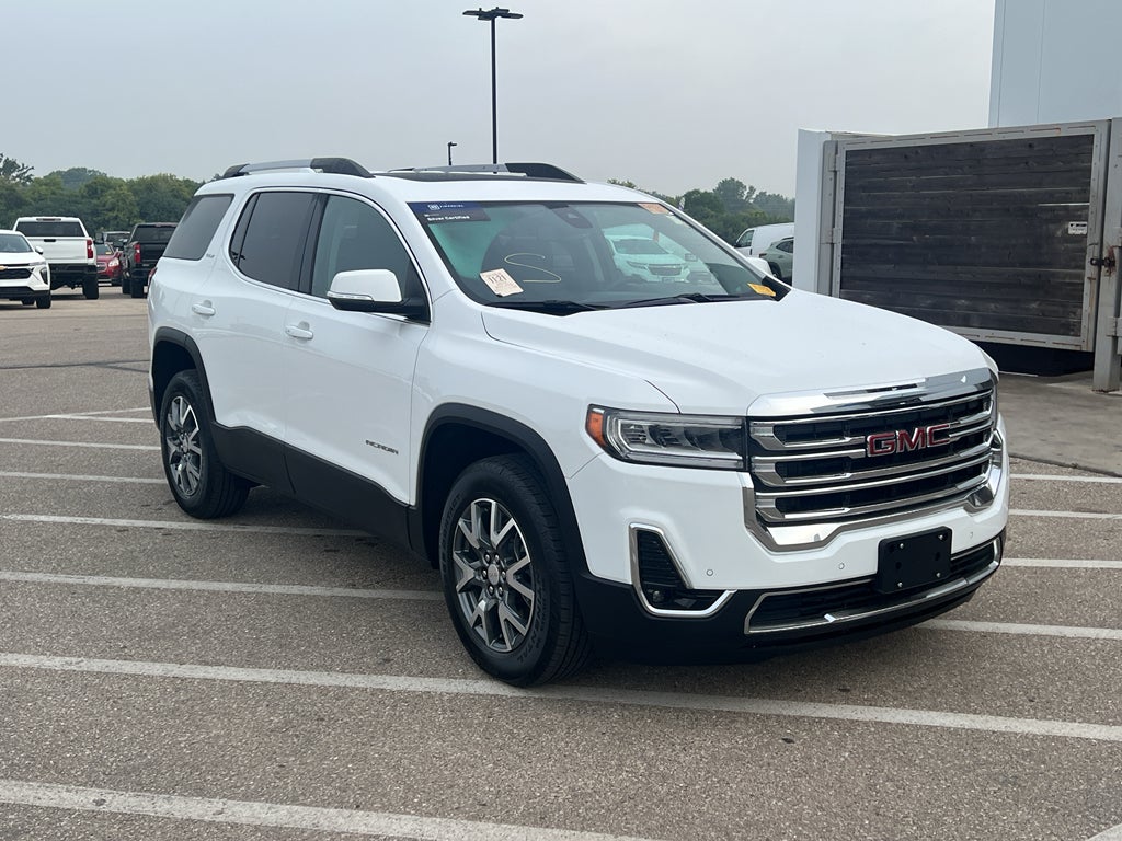 2023 GMC Acadia SLT