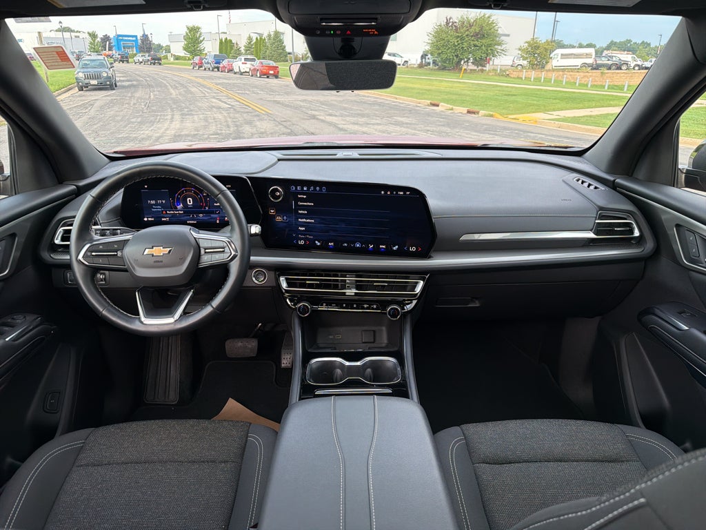 2024 Chevrolet Traverse LT