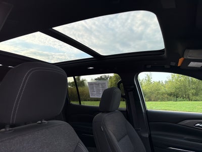 2024 Chevrolet Traverse LT