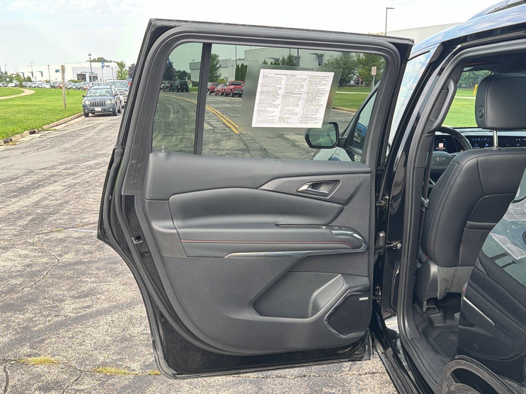 2024 Chevrolet Traverse RS