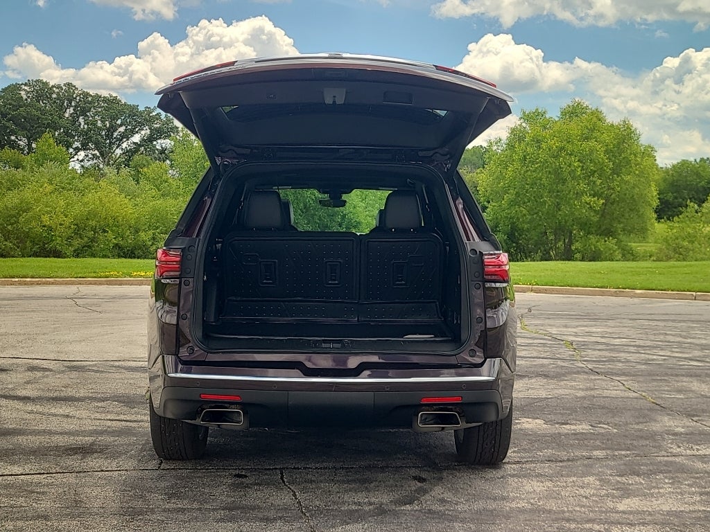 2023 Chevrolet Traverse High Country