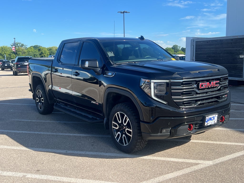 2025 GMC Sierra 1500 AT4