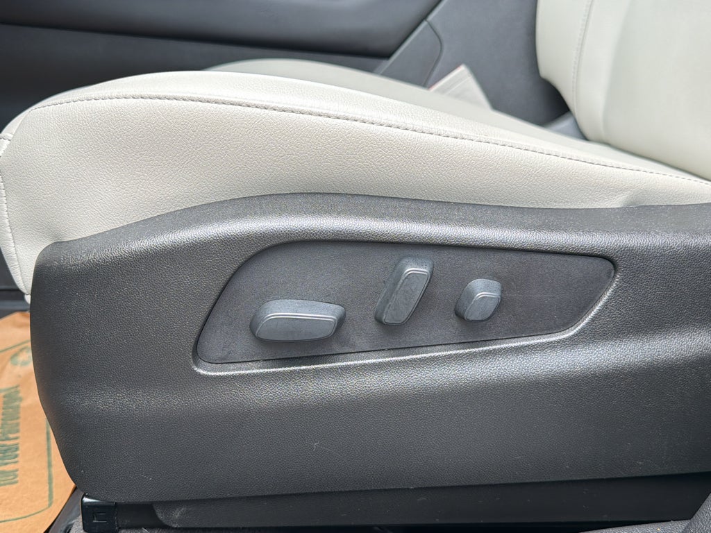 2021 Cadillac XT4 AWD Luxury