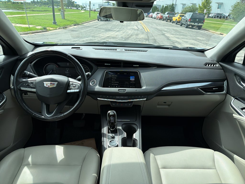 2021 Cadillac XT4 AWD Luxury