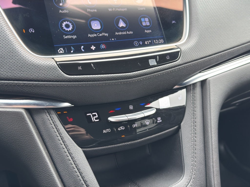 2024 Cadillac XT6 Luxury