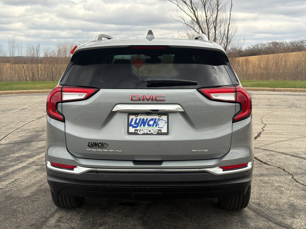 2024 GMC Terrain SLT