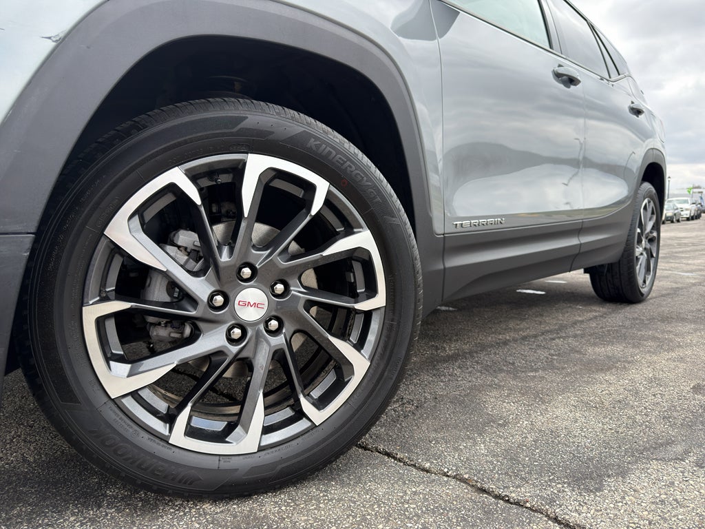 2024 GMC Terrain SLT