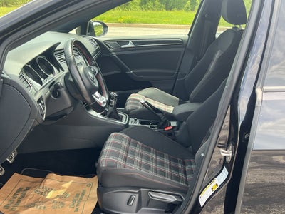 2017 Volkswagen Golf GTI S