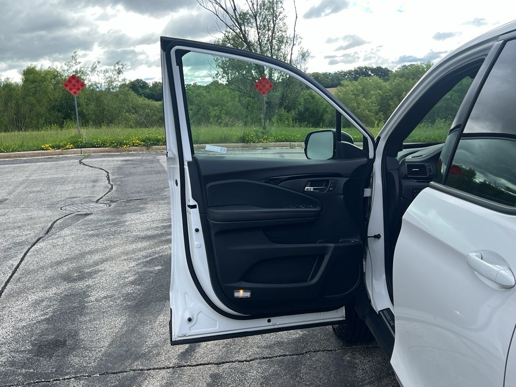 2025 Honda Ridgeline Black Edition