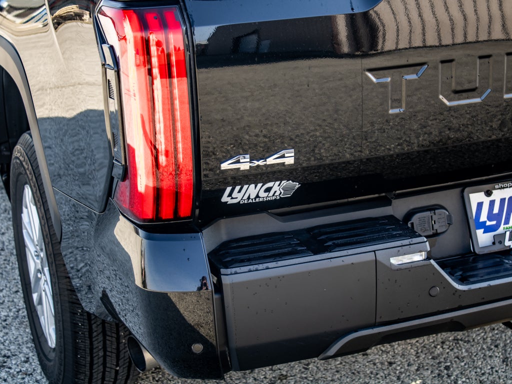 2023 Toyota Tundra 4WD SR5