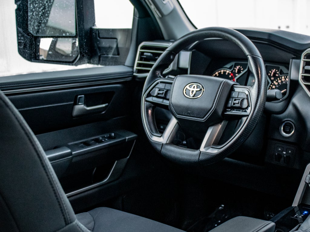 2023 Toyota Tundra 4WD SR5