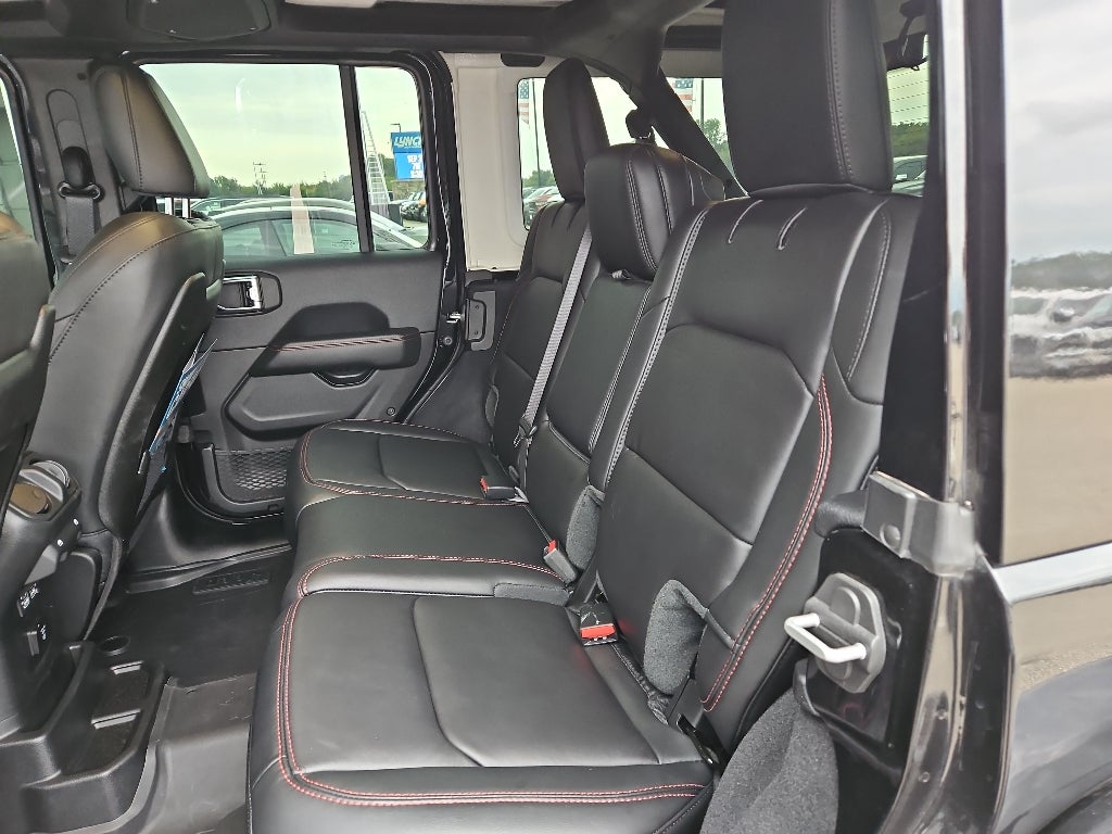 2025 Jeep Wrangler Rubicon X