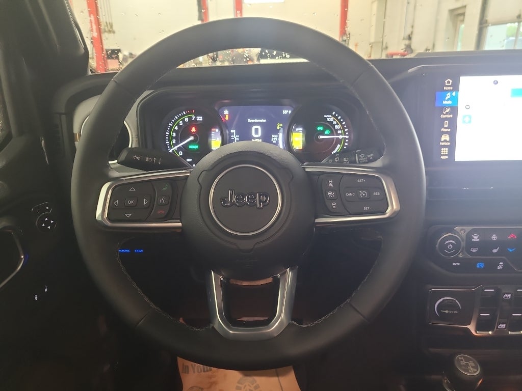 2025 Jeep Wrangler 4xe Sahara