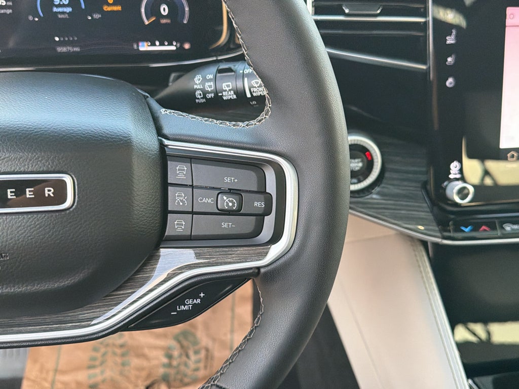 2022 Jeep Wagoneer Series III