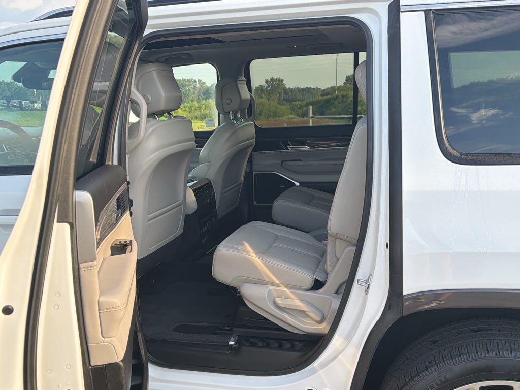 2022 Jeep Wagoneer Series III