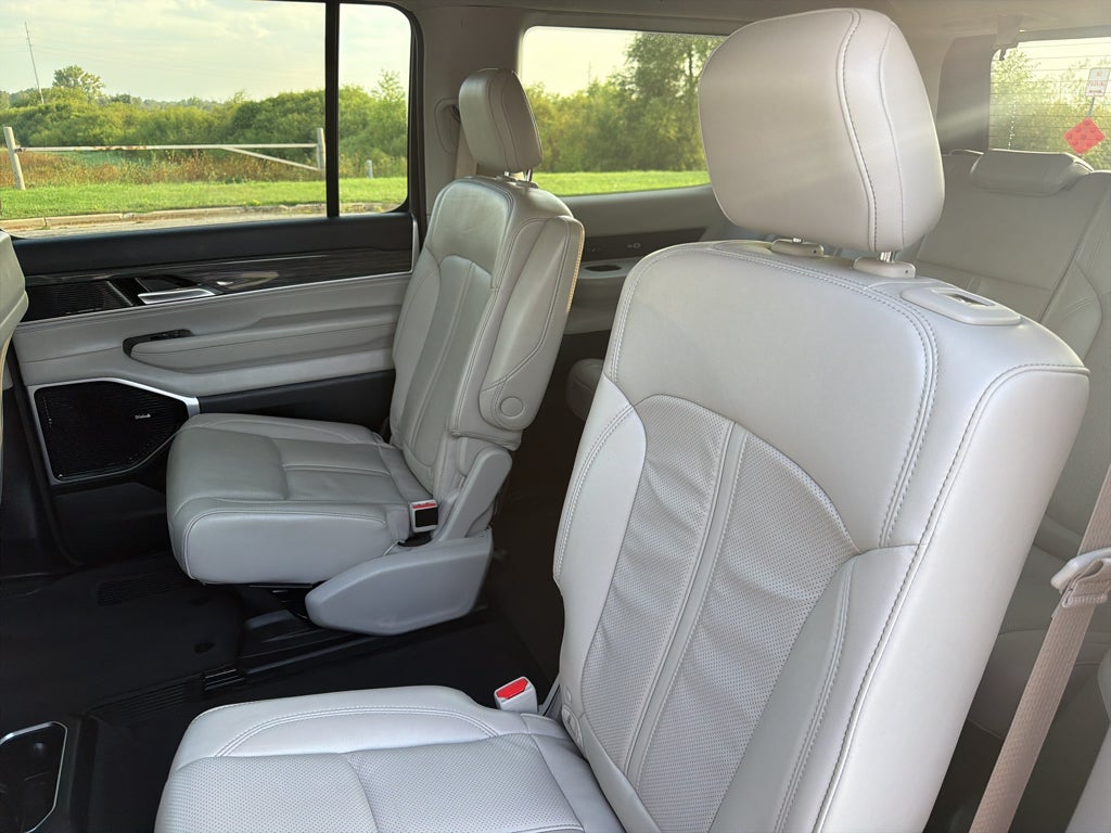 2022 Jeep Wagoneer Series III