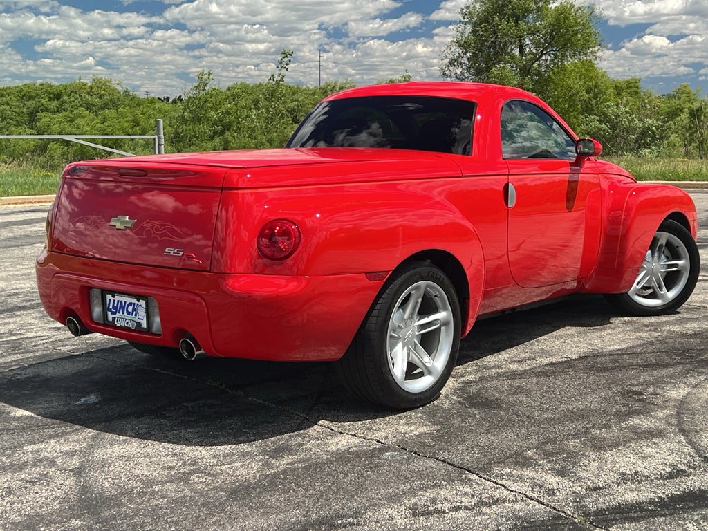 2004 Chevrolet SSR LS