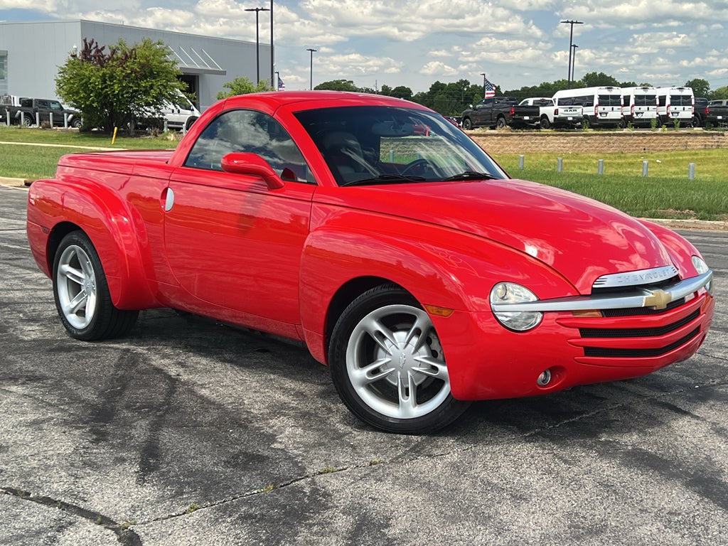 2004 Chevrolet SSR LS