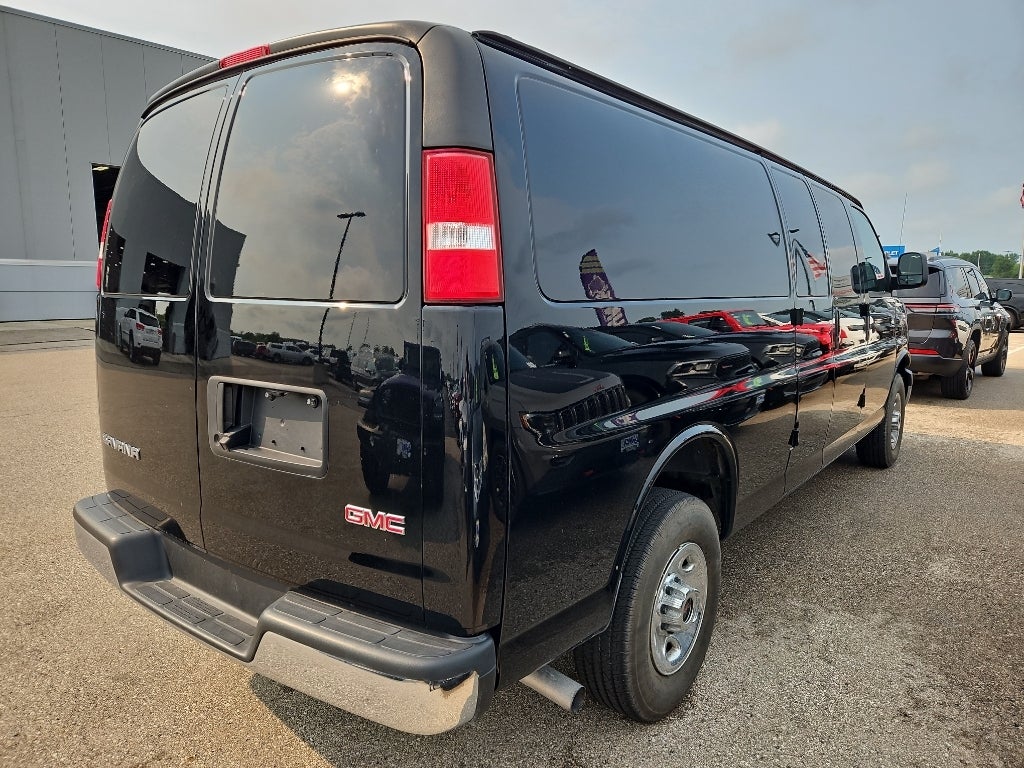 2023 GMC Savana Work Van