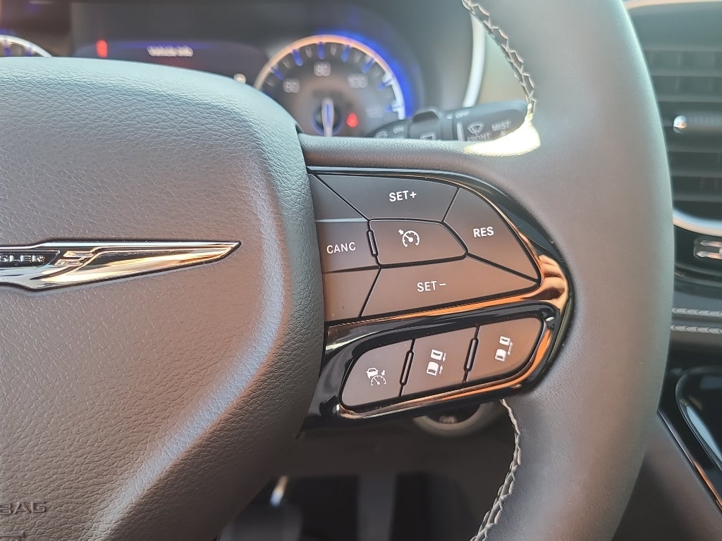 2024 Chrysler Pacifica Limited S Preferred