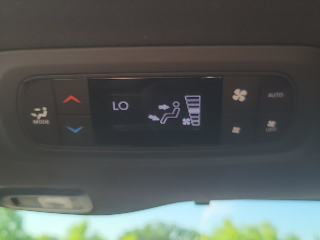 2024 Chrysler Pacifica Limited S Preferred