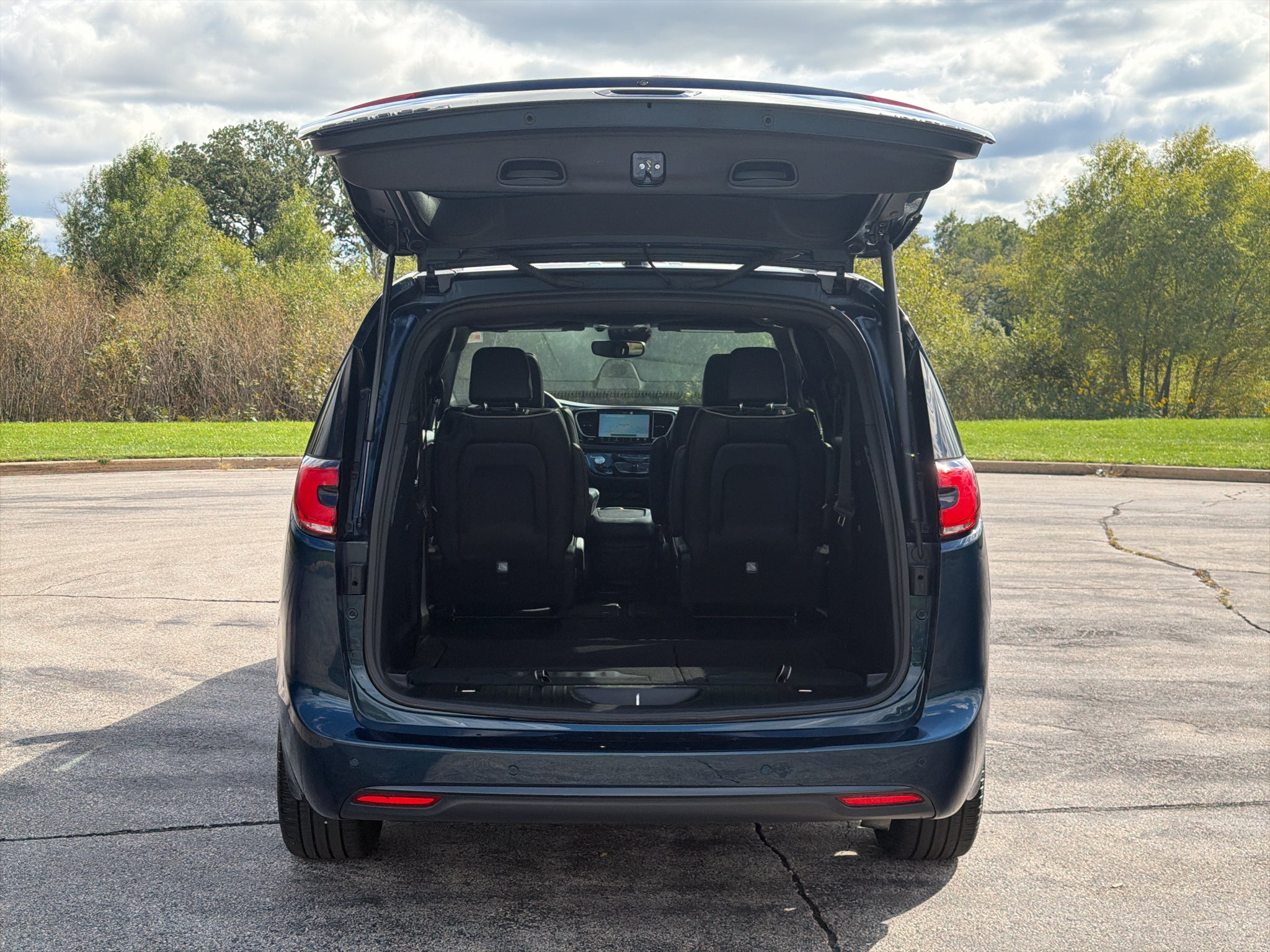 2025 Chrysler Pacifica Limited AWD