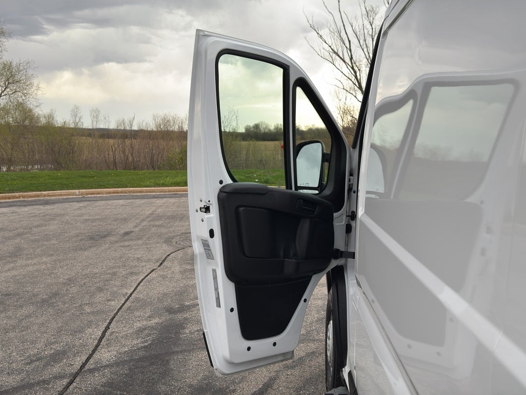 2025 RAM ProMaster 2500 Tradesman 136