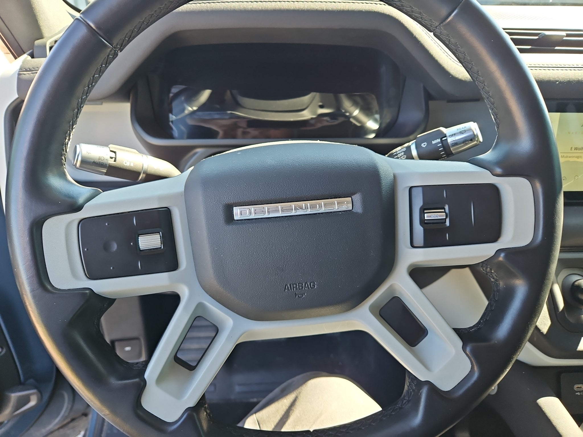 2021 Land Rover Defender 110 SE